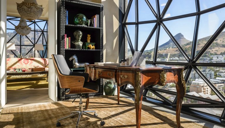 Scintillating South Africa hero banner showcasing Cape Town, Cape Winelands and Kruger National Park