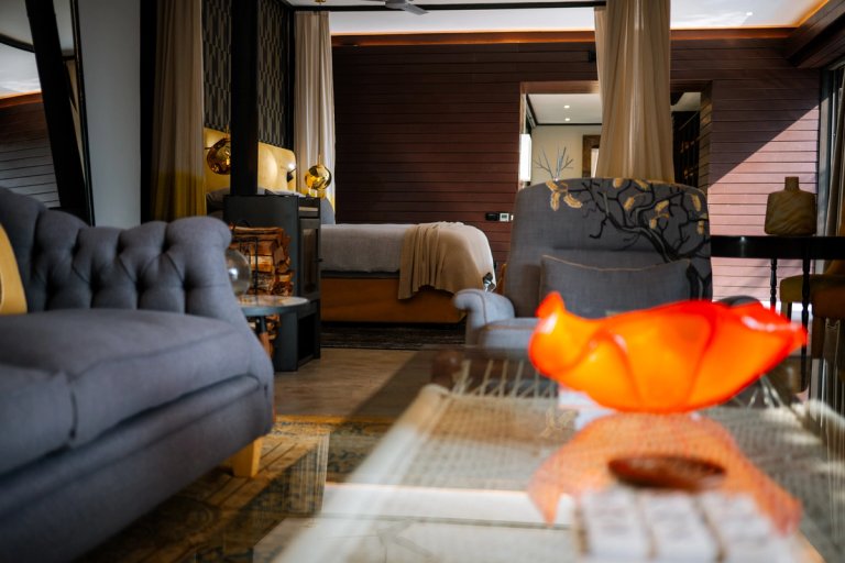 Knobthorn Suite